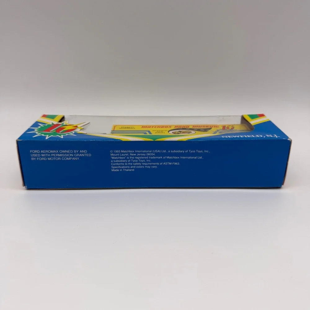Vintage 1993 Matchbox Road Museum Ford Aeromax Transporter Diecast